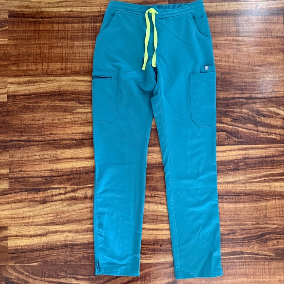 Figs Scrub Set - Picture 2 of 2